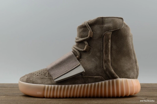 Brown Yeezy BY2456 adidas Boost Light 750 0812